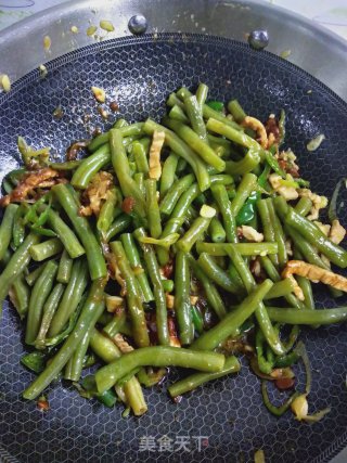 尖椒肉丝酱豆角的做法步骤：9