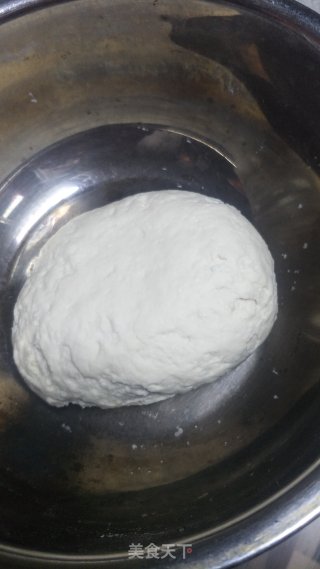芹菜鸡腿菇鸡蛋盒子的做法步骤：2