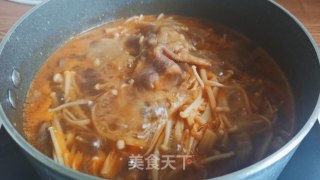 暖透心窝的番茄肥牛锅????的做法步骤：12