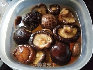 腊味香芋饭的做法步骤：1