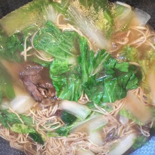 青菜老鸭汤面的做法步骤：5