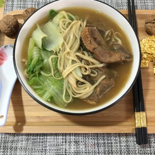 青菜老鸭汤面的做法步骤：7