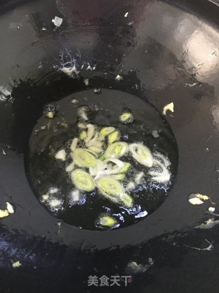 木耳韭菜炒鸡蛋的做法步骤：6
