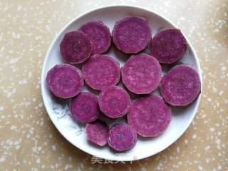紫薯苹果牛奶糊的做法步骤：2