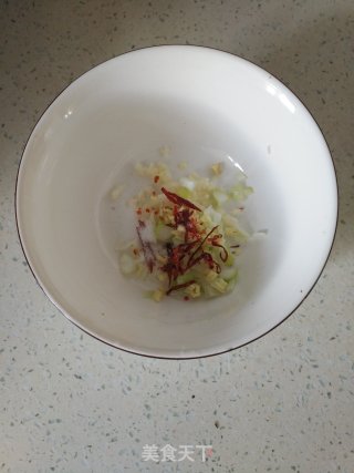 酸辣粉的做法步骤：1