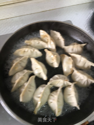 芹芽煎饺的做法步骤：6