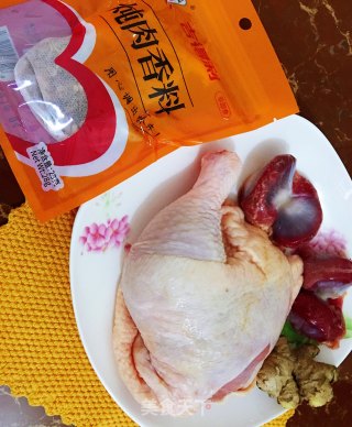 凉拌鸡腿肉的做法步骤：1