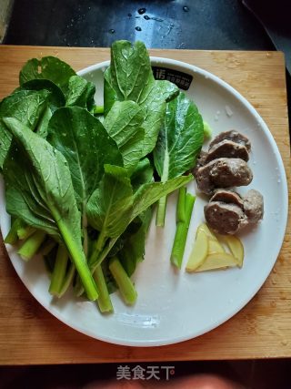 牛筋丸菜心汤的做法步骤：2
