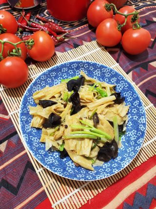 黄豆酱焖腐竹的做法步骤：10