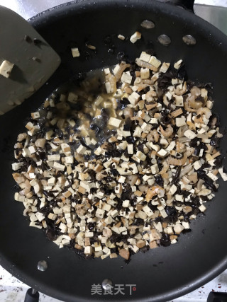 三鲜包子的做法步骤：3
