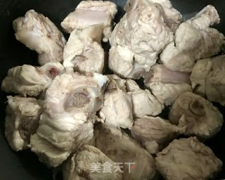 黄焖排骨的做法步骤：2