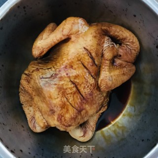 电饭煲焖鸡的做法步骤：1