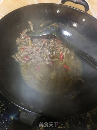 小炒牛肉的做法步骤：2