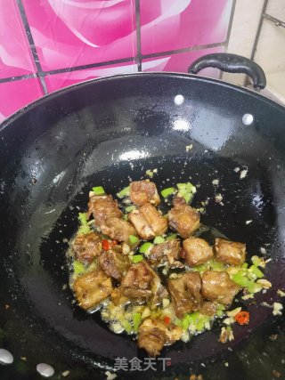 蒜香排骨的做法步骤：5