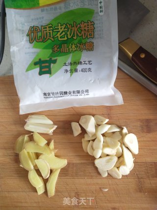 黄豆炖猪肘子的做法步骤：7