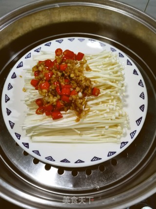 蒜蓉金针菇的做法步骤：4