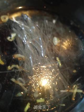 金针菇鸡蛋汤的做法步骤：3