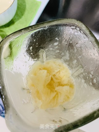银耳莲子羹的做法步骤：4