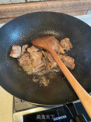 糖醋排骨的做法步骤：4