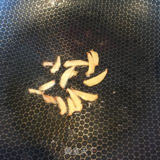 咖喱土豆烧鸡块的做法步骤：2
