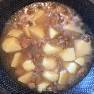 咖喱土豆烧鸡块的做法步骤：6