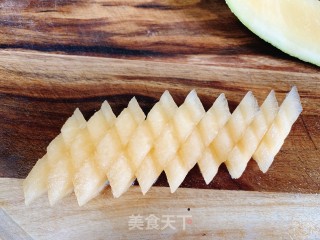 哈密瓜摆盘的做法步骤：7