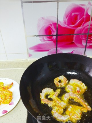 炸香酥虾仁的做法步骤：3