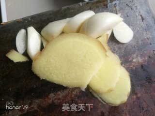 洋葱炒鸡爪的做法步骤：3