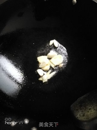 洋葱炒鸡爪的做法步骤：5