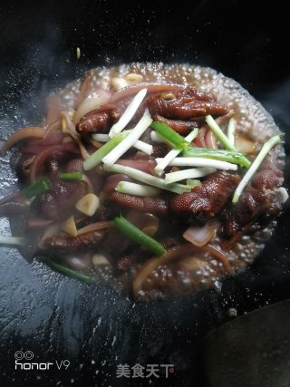洋葱炒鸡爪的做法步骤：10