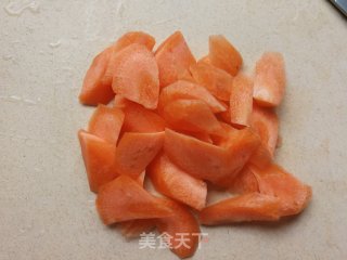 胡萝卜木耳炒儿菜的做法步骤：3