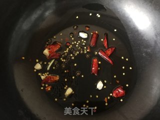 胡萝卜木耳炒儿菜的做法步骤：6