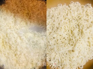 炒方便面的做法步骤：2
