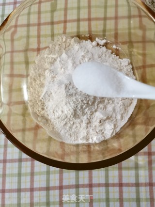 自制凉皮的做法步骤：1