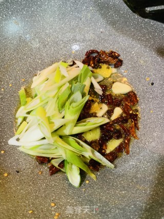 炝炒白菜根的做法步骤：3