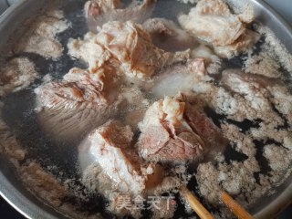 秘制酱牛肉牛筋的做法步骤：3