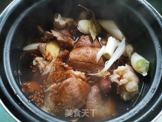 秘制酱牛肉牛筋的做法步骤：4