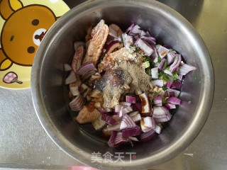 蒜香鸡翅的做法步骤：3