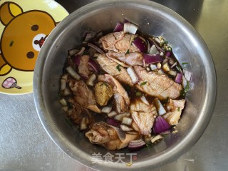 蒜香鸡翅的做法步骤：4