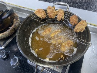 蒜香鸡翅的做法步骤：7