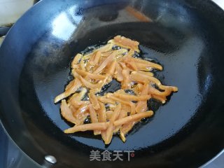 花草肉丝炒年糕的做法步骤：5