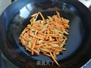 花草肉丝炒年糕的做法步骤：6