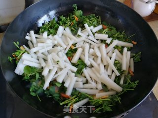 花草肉丝炒年糕的做法步骤：8