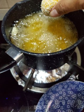 炸南瓜球的做法步骤：8