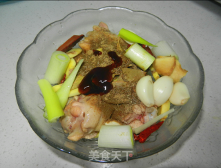 鸡腿加个蛋的做法步骤：2