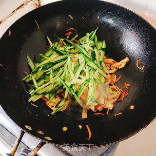 三丝豆皮的做法步骤：6