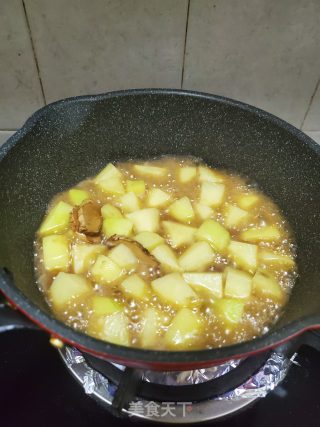土豆焖牛腩的做法步骤：7