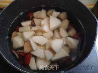 金桔雪梨汁的做法步骤：4