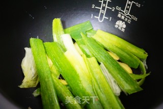 电饭煲焖鸡的做法步骤：5