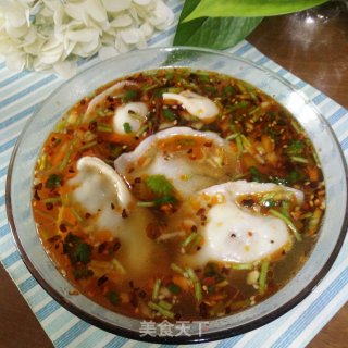 酸汤水饺的做法步骤：7
